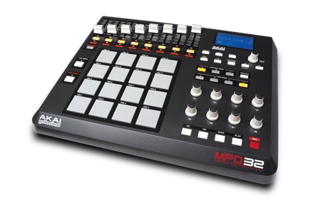 Akai MPD32