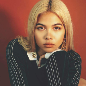 hayley kiyoko